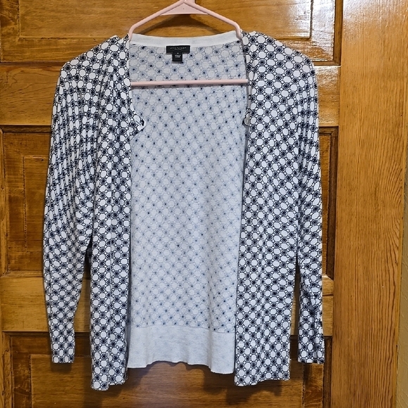 Ann Taylor Factory Sweaters - Ann Taylor Factory Blue and White Floral Cardigan Sweater M